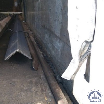 Уголок стальной неравнополочный 200х100х6 мм 09Г2С ГОСТ 8510-93 купить в Екатеринбурге